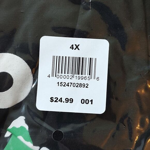 New Size 4X Women's Black Yeti To Party Scoop Neck Short Sleeve Holiday Tee - Picture 7 of 8